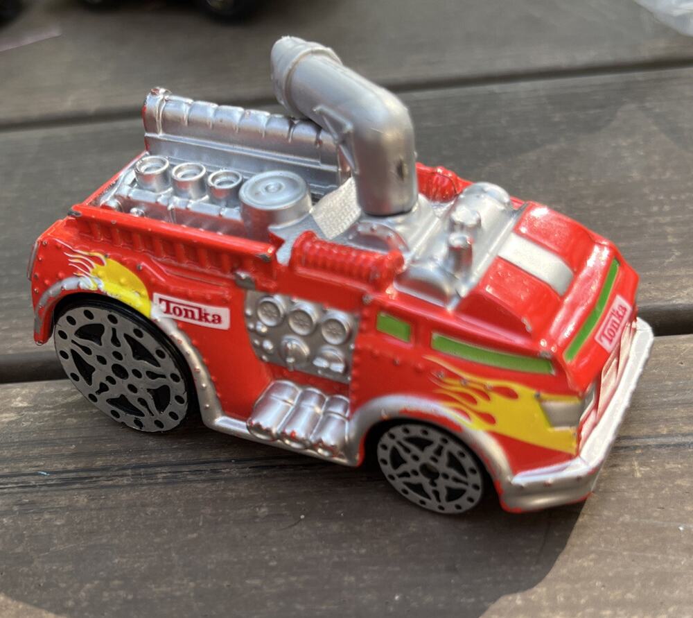 2005 Maisto Tonka Red Fire Truck, Made in China
